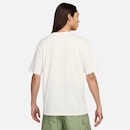 Camiseta Nike Manga Curta Sportswear Tee Club Max - Foto 2