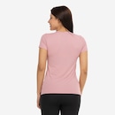 Camiseta Feminina New Balance Manga Curta Sport Essentials - Foto 3