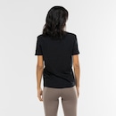 Camiseta Nike Sportswear Club Essential Feminina - Foto 3