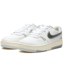 Tênis Nike Gamma Force - Feminino - Foto 2