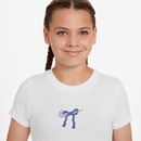 Camiseta Nike Sportswear Bow Juvenil - Foto 3