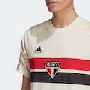 Camiseta do São Paulo adidas Street Graphic - Masculina - Foto 9