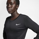 Camiseta Manga Longa Nike Miler - Feminina - Foto 5