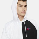 Jaqueta com Capuz Nike Sportswear Essentials+ Windrunner - Masculina - Foto 4