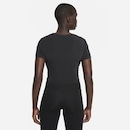 Camiseta Nike Dri-FIT One Luxe - Feminina - Foto 2