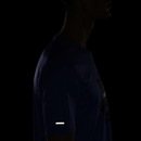 Camiseta Nike Wild Run Miler - Masculina - Foto 4