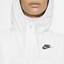 Jaqueta com Capuz Nike Sportswear Essential Repel - Feminina - Foto 3