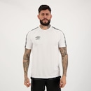 Camiseta Umbro Traditional Tape - Masculina - Foto 1