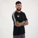 Camiseta Umbro Traditional Tape - Masculina - Foto 2
