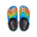 Sandália Crocs Classic Spray Dye Clog - Unissex - Foto 5