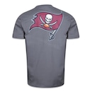 Camiseta New Era Tampa Bay Buccaneers Core - Masculina - Foto 2