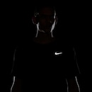 Camiseta Nike Dri-FIT UV Miler - Masculina - Foto 6
