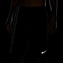 Shorts Nike Dri-FIT Challenger - Masculino - Foto 7