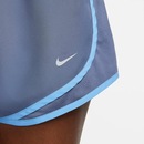 Shorts Nike Tempo - Feminino - Foto 6