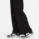 Calça Fleece Nike Sportswear Club Mid-Rise Wide - Feminina - Foto 4