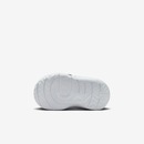 Tênis Nike Team Hustle D 11 TD - Infantil - Foto 2