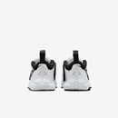 Tênis Nike Team Hustle D 11 TD - Infantil - Foto 6