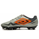 Chuteira de Campo Umbro Prisma + Meias - Adulto - Foto 4