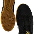 Kit Chuteira Futsal Umbro Neo Striker + Meias - Adulto - Foto 5