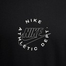 Camiseta Nike Sportswear - Masculina - Foto 4
