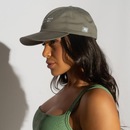 Boné Aba Curva Honey Be Você Contra Você - Strapback - Adulto - Foto 3