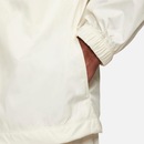 Jaqueta com Capuz Nike Sportswear Essential Repel - Feminina - Foto 2