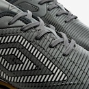Chuteira Futsal Umbro Stride - Adulto - Foto 7