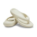 Chinelo Crocs Mellow Flip Bone - Unissex - Foto 4