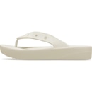 Chinelo Crocs Classic Plataform Flip Bone - Unissex - Foto 3
