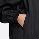 Jaqueta com Capuz Nike Sportswear Essential Woven - Feminina - Foto 4