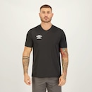 Camiseta Umbro Striker Premium - Masculina - Foto 1