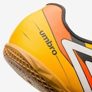 Chuteira Futsal Umbro Prisma+ - Adulto - Foto 8