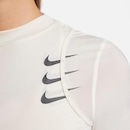 Camiseta Nike Dri-Fit Run Division - Feminina - Foto 4
