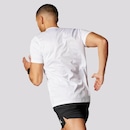 Camiseta Adidas Run It - Masculina - Foto 2