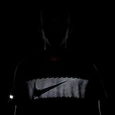 Camiseta Nike Flash Miler - Masculina - Foto 7