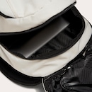 Mochila Oakley Bathroom Sink - 21 Litros - Foto 6