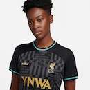 Camiseta Nike Liverpool Stadium - Feminina - Foto 5