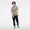 Camiseta New Balance Essentials Logo - Masculina - Foto 4