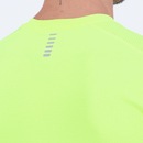 Camiseta Under Armour Speed Stride - Masculina - Foto 6