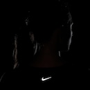 Camiseta Nike Dri-Fit One Cropped - Feminina - Foto 6