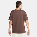 Camiseta Nike Sportswear Monogram - Feminina - Foto 2