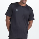 Camisa Umbro Basic UV - Masculina - Foto 2