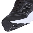 Tênis New Balance 680V8 Preto e Branco - Masculino - Foto 7