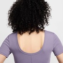 Camiseta Nike Sportswear Chill Knit - Feminina - Foto 5