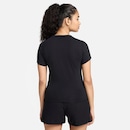 Camiseta Nike Sportswear Chill Knit - Feminina - Foto 2