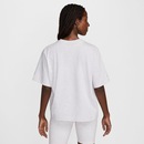 Camiseta Nike Sportswear Classic - Feminina - Foto 2