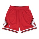 Short Mitchell & Ness Swingman Chicago Bulls Road 1997-98 - Masculino - Foto 1