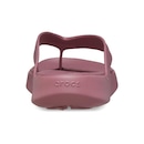 Chinelo Crocs Getaway Flip Cassis - Feminino - Foto 7