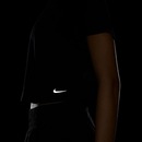 Camiseta Nike One Classic - Feminina - Foto 6