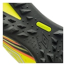 Chuteira Society Umbro Score - Adulto - Foto 7